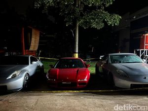 Cerita Polisi Kehilangan Jejak saat Kejar 3 Mobil Sport Selundupan di Batam Cerita Polisi Kehilangan Jejak saat Kejar 3 Mobil Sport Selundupan di Batam