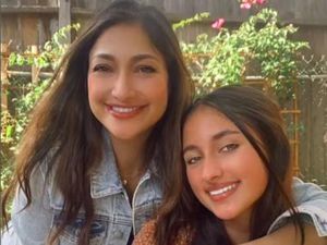 Rahma Azhari Pose Bareng Putrinya, Beda 21 Tahun Bak Kakak Adik