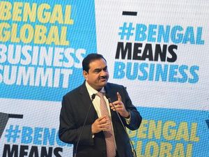 Perusahaan Haji Isam Bantah Terlibat Penipuan Batu Bara Adani Group di India Perusahaan Haji Isam Bantah Terlibat Penipuan Batu Bara Adani Group di India