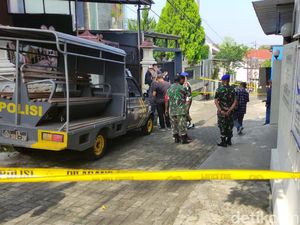 2 Tembakan Lukai Tubuh Istri TNI di Semarang, Pelaku Bermotor Sport 2 Tembakan Lukai Tubuh Istri TNI di Semarang, Pelaku Bermotor Sport