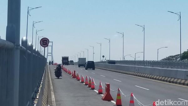 Simulasi Penutupan Jalur Motor di Suramadu