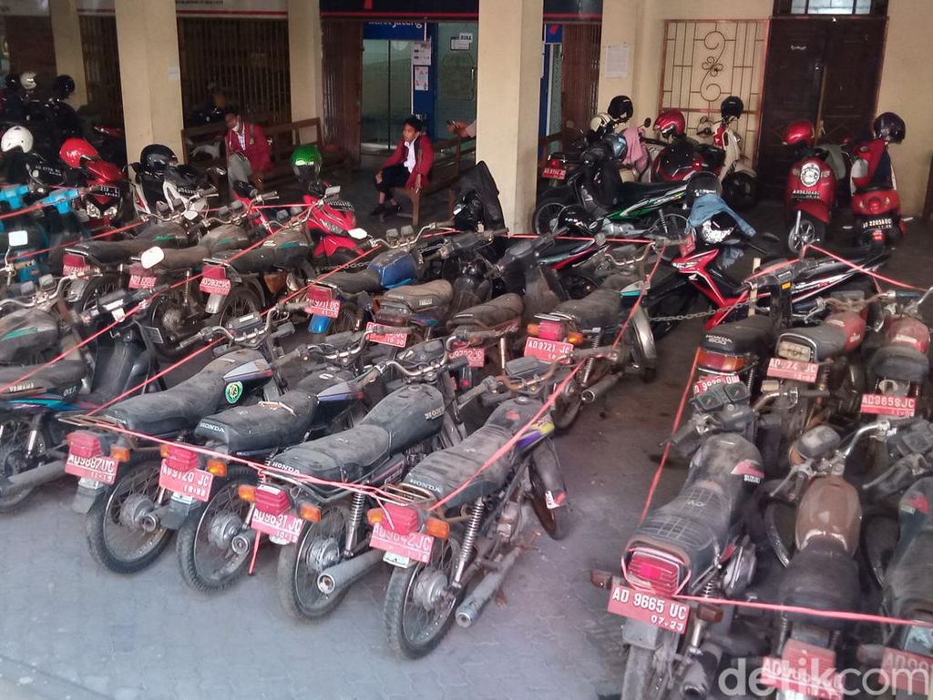 109 Unit Motor-Mobil Dinas Pemkab Klaten Akan Dilelang, Ini Datanya 109 Unit Motor-Mobil Dinas Pemkab Klaten Akan Dilelang, Ini Datanya
