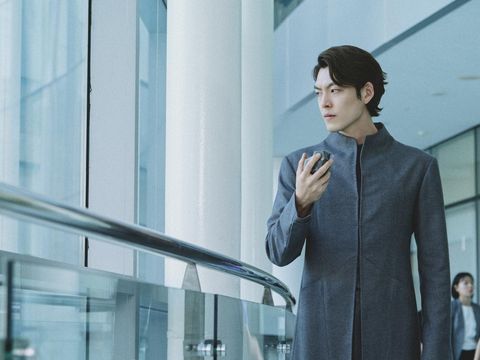 Kim Woo-bin dalam Film Alienoid (2022)