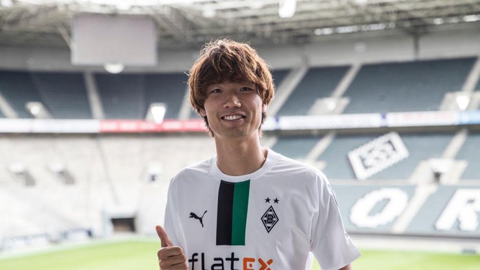 MOENCHENGLADBACH, GERMANY - JULY 02: Ko Itakura is seen after he signs a contract for Borussia Moenchengladbach at Borussia-Park on July 02, 2022 in Moenchengladbach, Germany. (Photo by Christian Verheyen/Borussia Moenchengladbach via Getty Images)