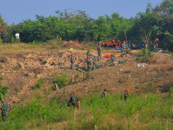 Kotak Hitam Pesawat Golden Eagle yang Jatuh di Blora Ditemukan