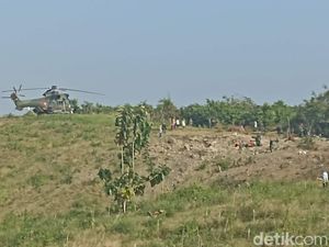 Helikopter MIliter Tiba di Blora Lokasi Jatuhnya Pesawat T-50i Golden Eagle Helikopter MIliter Tiba di Blora Lokasi Jatuhnya Pesawat T-50i Golden Eagle
