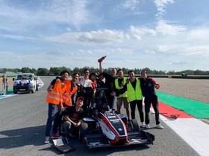 Bravo! Mahasiswa UGM Juarai Kompetisi Mobil Balap FSN 2022 di Belanda