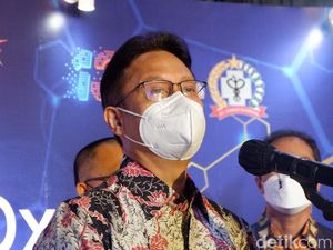 Menkes Ungkap Alasan Dirinya Kena COVID Meski Sudah 3 Kali Vaksin Menkes Ungkap Alasan Dirinya Kena COVID Meski Sudah 3 Kali Vaksin