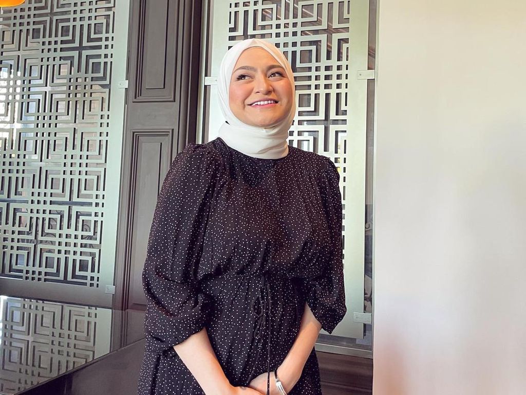 Nathalie Holscher Curhat Diam Itu Emas, Sindir Siapa? Nathalie Holscher Curhat Diam Itu Emas, Sindir Siapa?