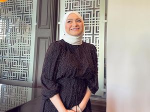Diisukan Hamil Anak Kedua Sule, Ini Jawaban Nathalie Holscher Diisukan Hamil Anak Kedua Sule, Ini Jawaban Nathalie Holscher