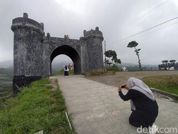 Menikmati Keindahan Alam di Negeri Kahyangan Magelang