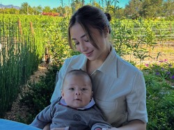 Bagikan Rutinitas Baby Izz, Nikita Willy Banjir Pujian Disebut Ibu Hebat