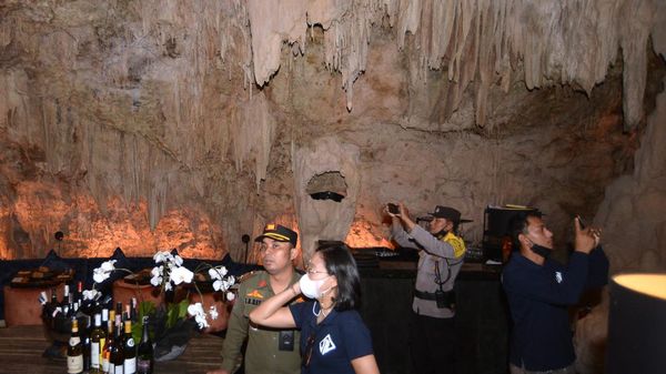 Deretan Foto Restoran dalam Gua di Bali yang Kini Tutup