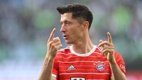 3. Robert Lewandowski. Semasa di Bayern, Lewandowski mencetak 344 gol dari 375 penampilan. Dari 100 aksi awalnya, ia berhasil 70 kali menjebol gawang lawan. Foto: Getty Images/Stuart Franklin