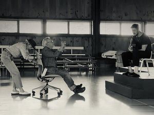 Steven Spielberg Akhirnya Garap Video Musik