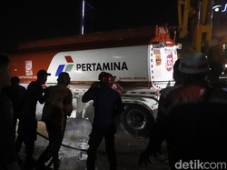 Kronologi Lengkap Kecelakaan Cibubur: Truk Maut Pertamina Seruduk Motor-Mobil