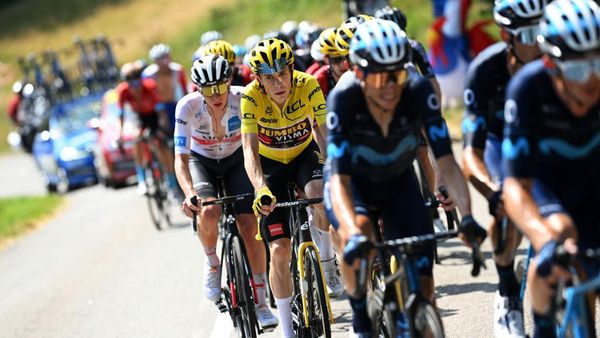 Etape 16 TDF 2022, Pogacar Bombardir Pertahanan Vingegaard