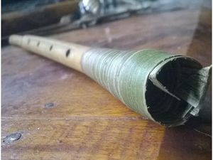 9 Alat Musik Sulawesi Barat Beserta Penjelasannya