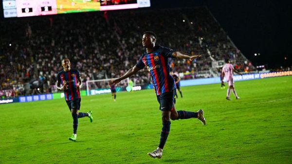 Momen Barcelona Pesta Gol ke Gawang Inter Miami di Pramusim