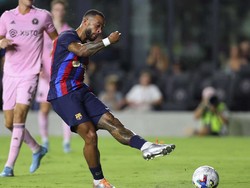 Juventus Bidik Bintang Barcelona dan PSG