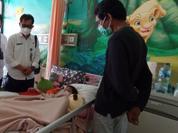 Bocah Telantar di Sidakarya Dipisahkan dari Ayah Kandung Setahun Lalu