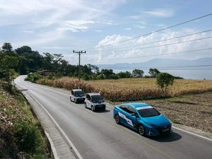 1.300 Masyarakat Ikut Program EV Smart Mobility Toyota, Tekan Emisi CO2 Berapa Banyak? 1.300 Masyarakat Ikut Program EV Smart Mobility Toyota, Tekan Emisi CO2 Berapa Banyak?