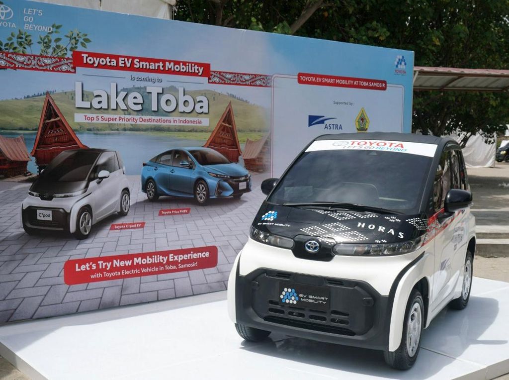 Mobil Listrik Toyota Hadir di Pulau Samosir