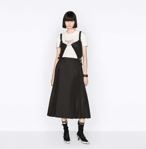 Rok midi A-line dari koleksi Dior Fall 2022/