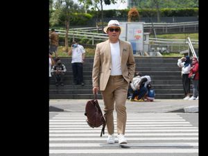 Intip Gaya Kece Ridwan Kamil Fashion Show di SCBD