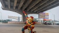 Foto Sosok di Balik Iron Man Penolong Korban Kecelakaan Cibubur
