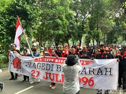 Keluarga Korban Kudatuli Gelar Aksi di Depan Kantor Komnas HAM