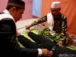 Cucu Mak Erot Keluhkan Adanya Klinik yang Mencatut Namanya