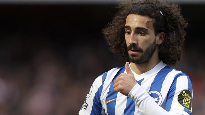Brightons Marc Cucurella gestures during the English Premier League soccer match between Arsenal and Brighton and Hove Albion at Emirates stadium in London, Saturday, April 9, 2022. (AP Photo/Ian Walton)