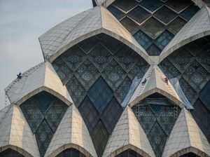 Terkini dari Proyek Masjid Raya Al Jabbar yang Dinanti Warga Bandung