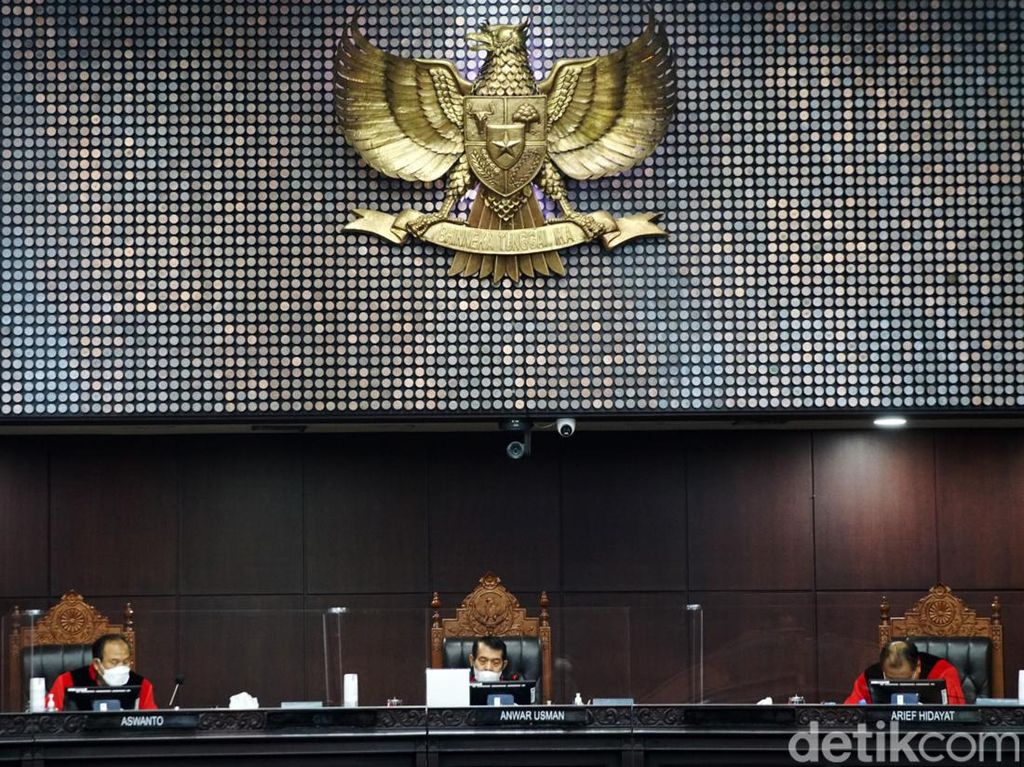 Alternatif Gerakan Pasca Ganja Medis Kandas di MK Alternatif Gerakan Pasca Ganja Medis Kandas di MK