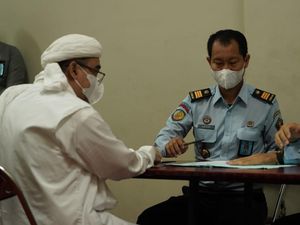 Habib Rizieq Bebas dari Penjara Pagi Ini Habib Rizieq Bebas dari Penjara Pagi Ini