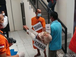 Kasus Suami Bunuh Istri di Tulungagung Direkonstruksi, 38 Adegan Diperagakan