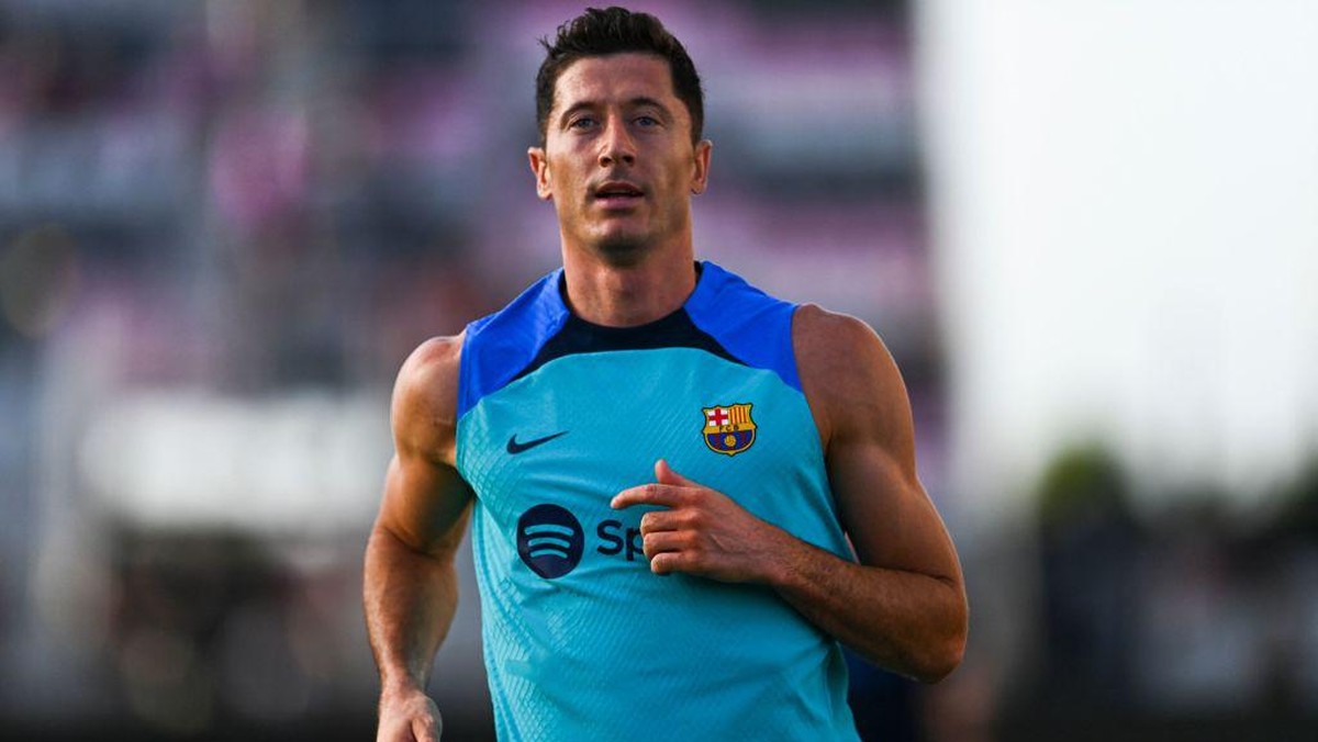 Bayern Munich tak terima dinilai berbohong oleh Robert Lewandowski (Foto: AFP via Getty Images/CHANDAN KHANNA)