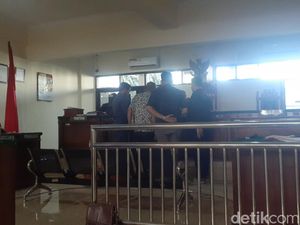 Di Persidangan, Saksi Ungkap Alasan Bidan Sweetha Titipkan Anaknya ke Dony