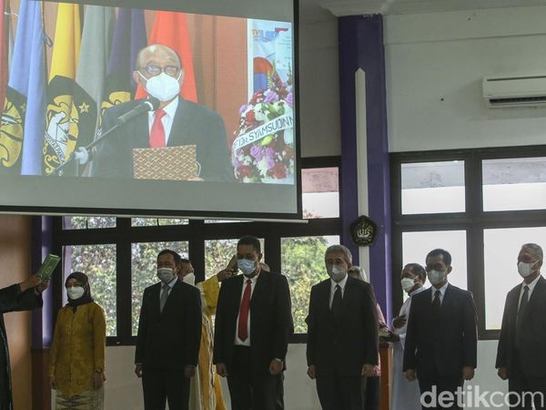 Universitas Pancasila Lantik Pejabat Baru, Ada Hermanto Dardak-Prof Syamsudin