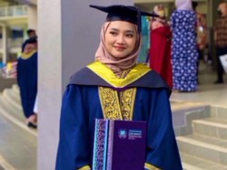 Viral Wanita Lulusan Sarjana Kimia Jadi Pelayan di Restoran Ayam Cepat Saji