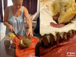 Hiii! Ada Ulat Menggeliat di Dalam Durian Musang King Mahal