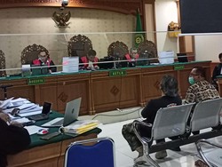 Eks Wakil Ketua BPK Bantah Terima Uang dari Dewa Wirtamaja