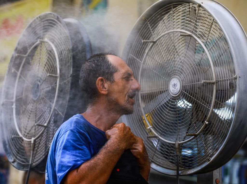 Suhu Panas Banget, Negara Eropa Alami Juli Terkering dalam Puluhan Tahun