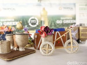 Hebat, Anak-anak Sekolah Alam Bantar Gebang Buat Kerajinan dari Sampah