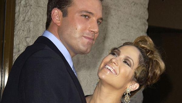 10 Foto Mesra Jadul J.Lo dan Ben Affleck, CLBK Lalu Nikah Setelah 20 Tahun