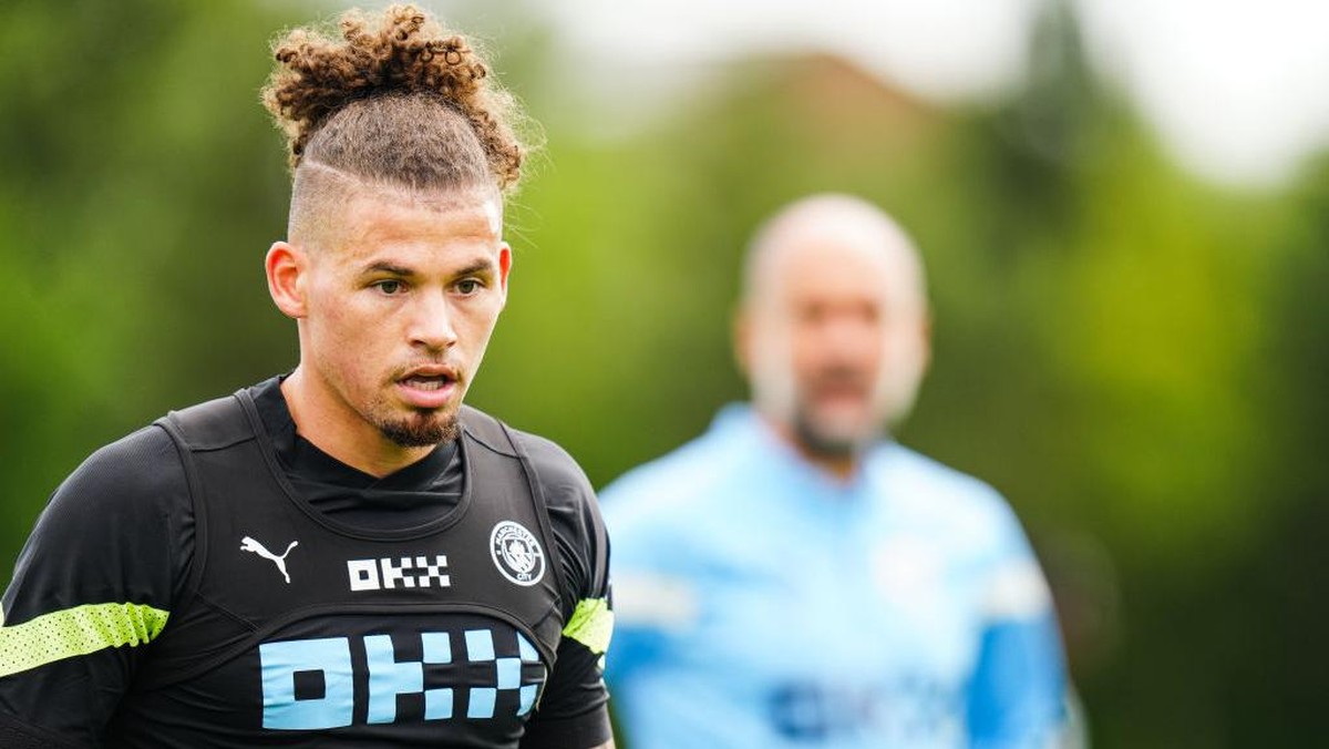 Kalvin Phillips cemas tunggu pengumuman skuad Inggris untuk Piala Dunia 2022. (Foto: Manchester City FC via Getty Ima/Tom Flathers)