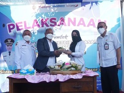 Pedagang Kabupaten Mojokerto Kini Bayar Retribusi Pasar Pakai Nontunai