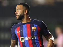 Barcelona Cari Cara Lepas Depay ke Juventus?