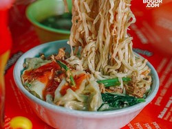 Meski Jualan dalam Gang, 5 Mie Ayam Ini Laris Manis